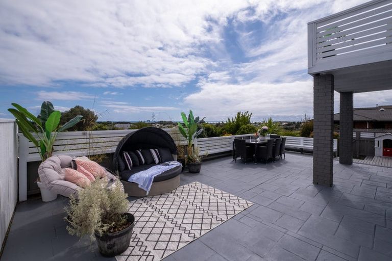 Photo of property in 142 Parklands Avenue, Bell Block, New Plymouth, 4312