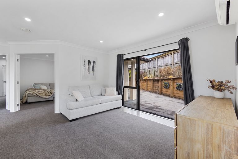 Photo of property in 14 Derbyshire Place, Dinsdale, Hamilton, 3204