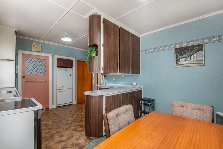 Photo of property in 8 Scotland Terrace, Green Island, Dunedin, 9018