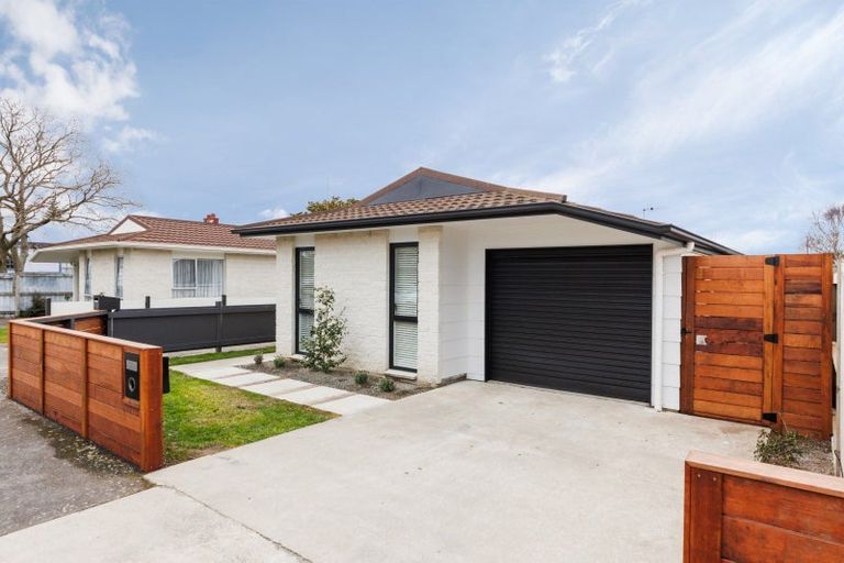 Photo of property in 101b Church Street, West End, Palmerston North, 4412