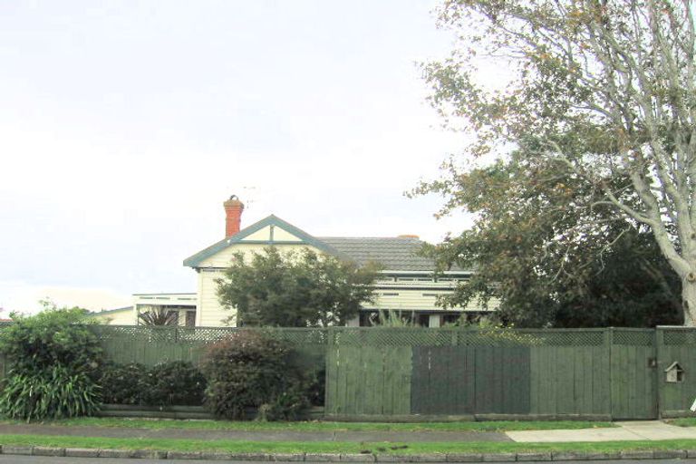 Photo of property in 3 Glen Avenue, Papatoetoe, Auckland, 2025