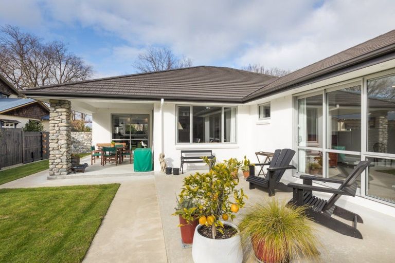 Photo of property in 33 Elmira Avenue, Hokowhitu, Palmerston North, 4410