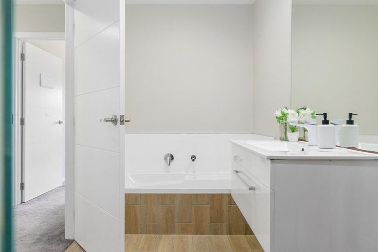 Photo of property in 29b Shrule Place, Huntington, Hamilton, 3210