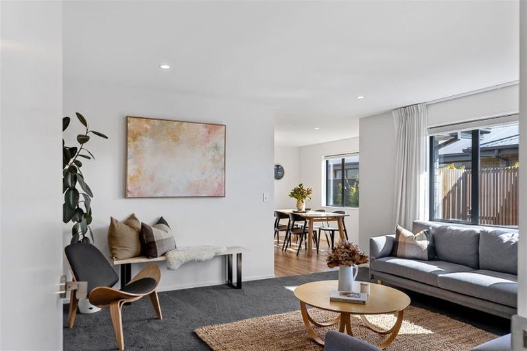 Photo of property in 17 Helen Place, Halswell, Christchurch, 8025