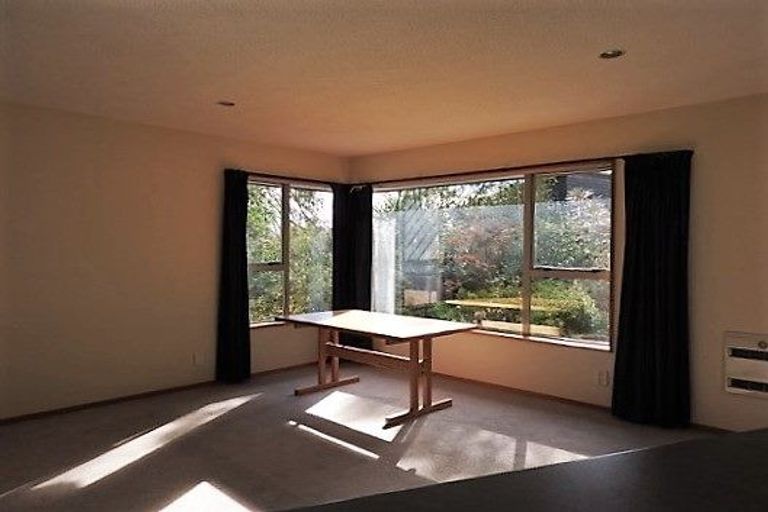 Photo of property in 3b Cambrian Close, Westmorland, Christchurch, 8025