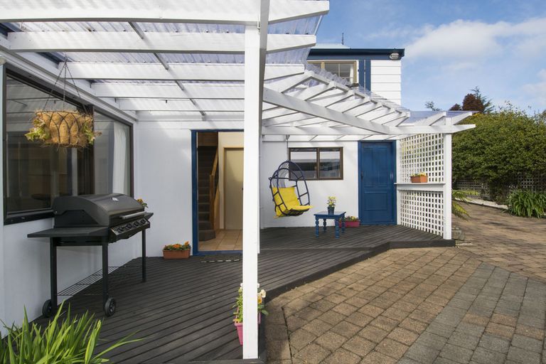 Photo of property in 14 Corinna Street, Welcome Bay, Tauranga, 3112