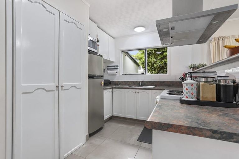 Photo of property in 2/56 James Laurie Street, Henderson, Auckland, 0612