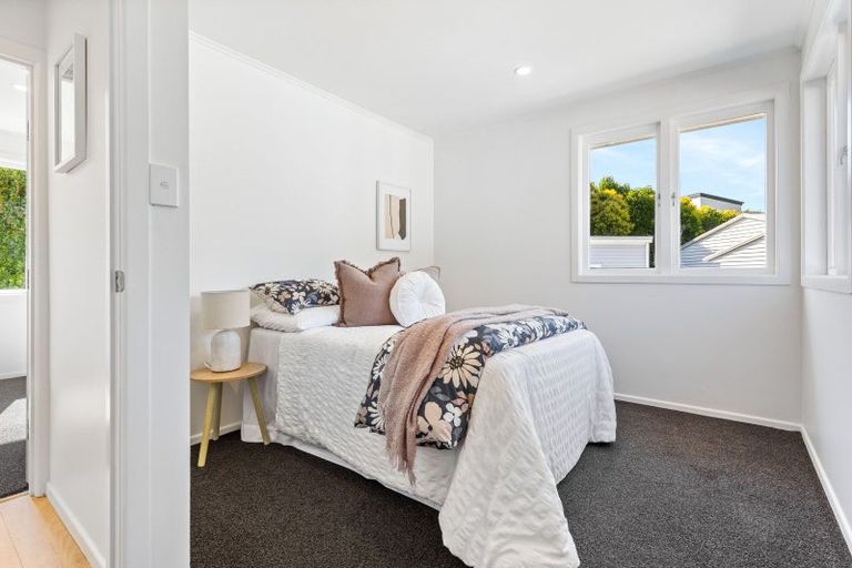 Photo of property in 34c Toru Street, Te Atatu Peninsula, Auckland, 0610