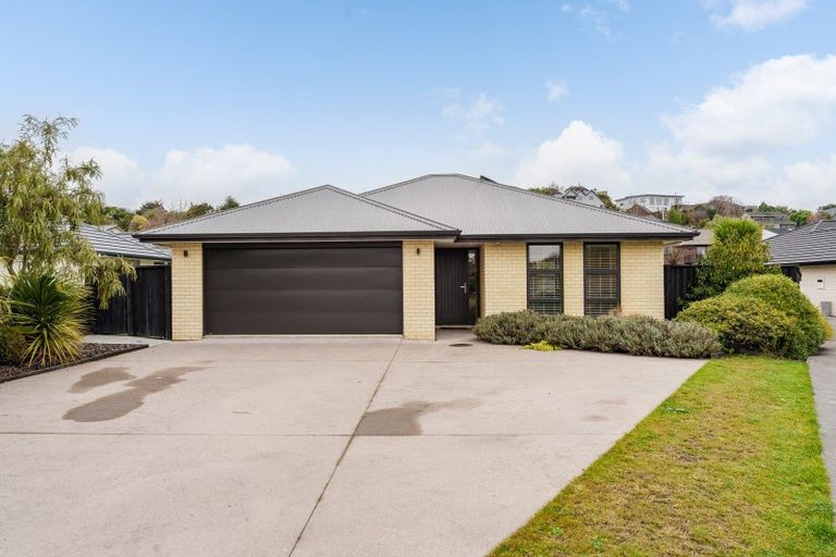 Photo of property in 22 Calluna Crescent, Mosgiel, 9024