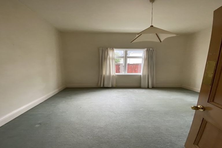 Photo of property in 36a Clare Street, Cambridge, 3434