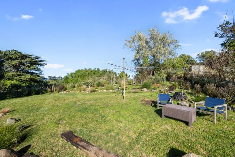 Photo of property in 555 Waitarere Beach Road, Waitarere Beach, Levin, 5510