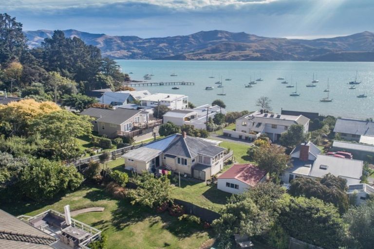 Photo of property in 8 Aubrey Street South, Akaroa, 7520