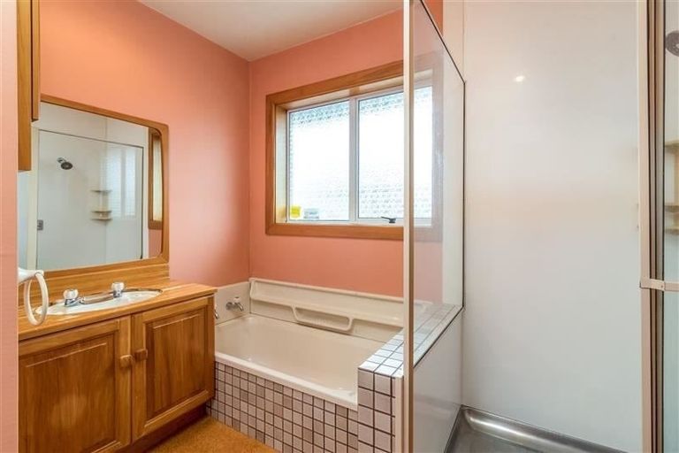 Photo of property in 161 Ilam Road, Ilam, Christchurch, 8041