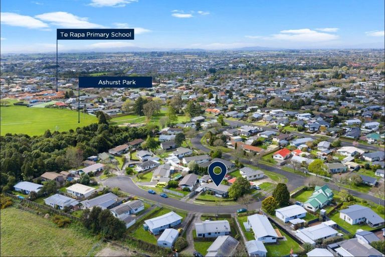 Photo of property in 4 Sequoia Place, Pukete, Hamilton, 3200
