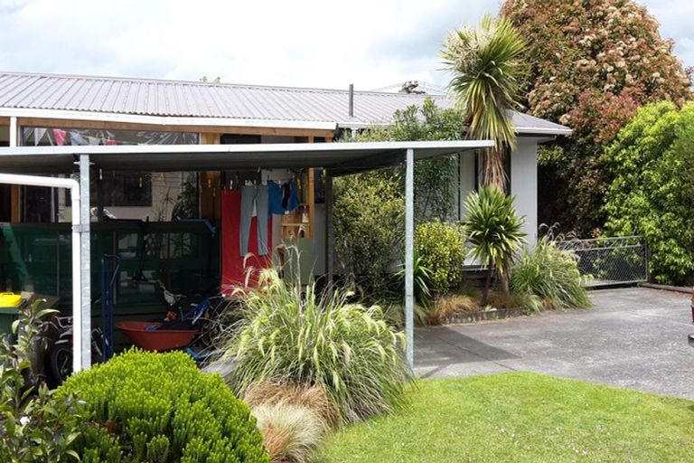Photo of property in 3 Tudor Place, Koutu, Rotorua, 3010