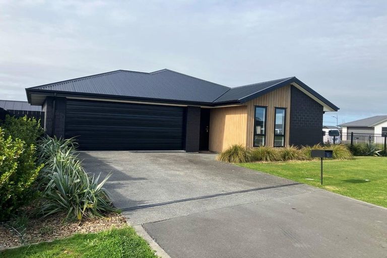 Photo of property in 27 Chilton Drive, Rolleston, 7615
