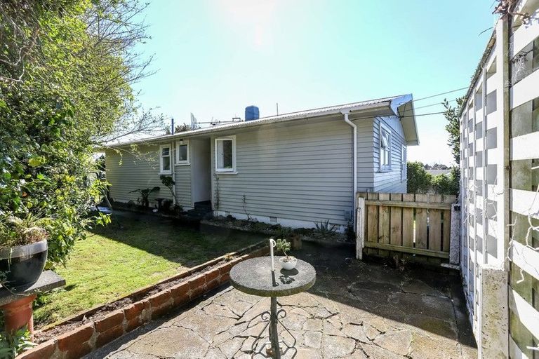 Photo of property in 20 Doralto Road, Frankleigh Park, New Plymouth, 4310