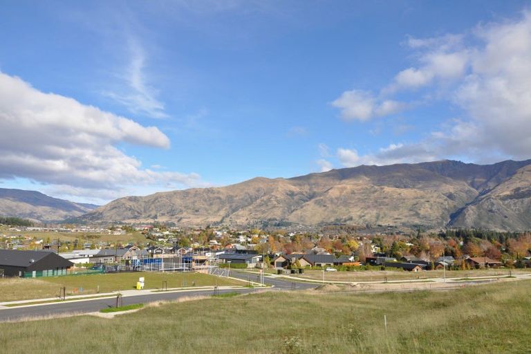 Photo of property in 3 Tuohy Lane, Wanaka, 9305