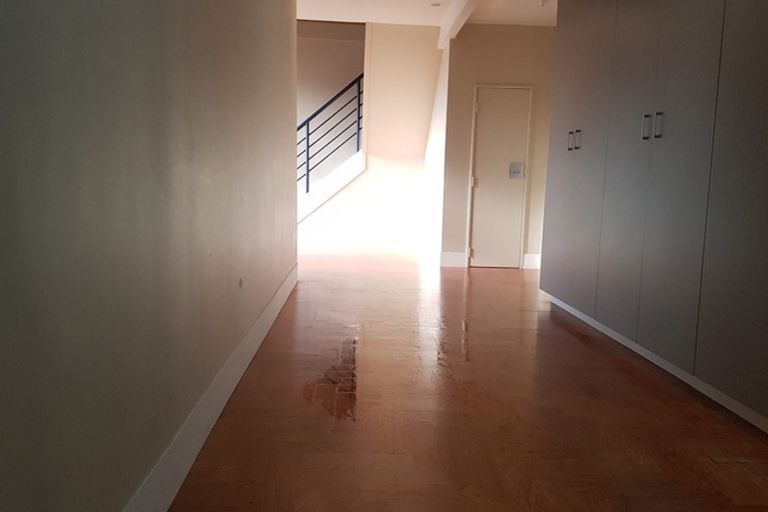 Photo of property in 13 Bruce Road, Glenfield, Auckland, 0629