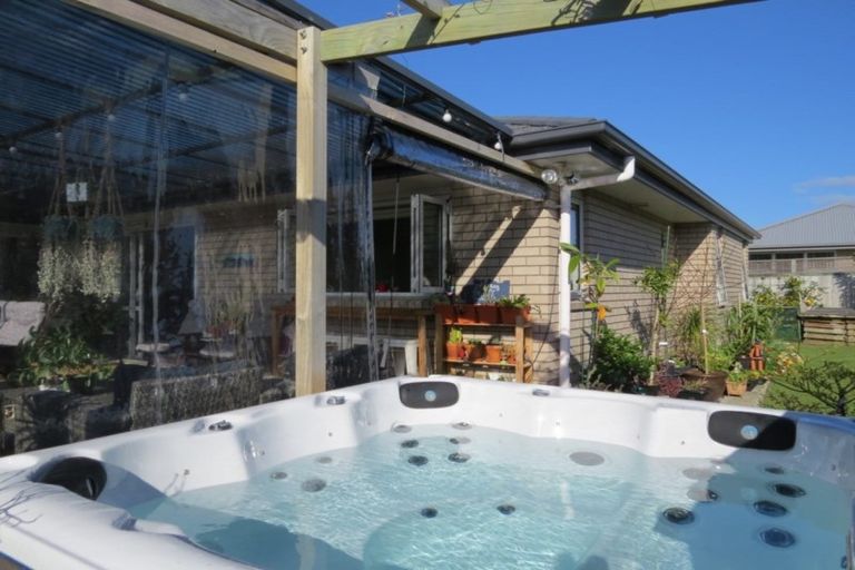 Photo of property in 37 Mary-ellen Place, Coromandel, 3506