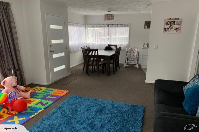 Photo of property in 342c Main Road, Tawa, Wellington, 5028