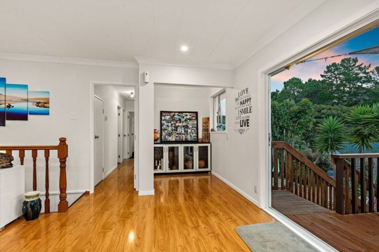Photo of property in 53 Allington Road, Massey, Auckland, 0614