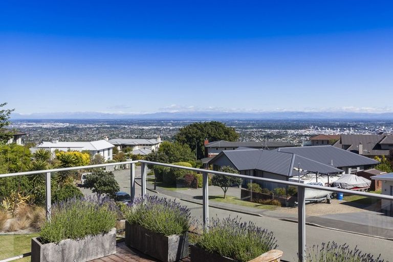 Photo of property in 16 Kenmure Drive, Huntsbury, Christchurch, 8022