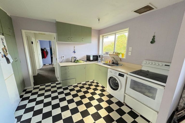 Photo of property in 2/129 Marriotts Road, New Brighton, Christchurch, 8083