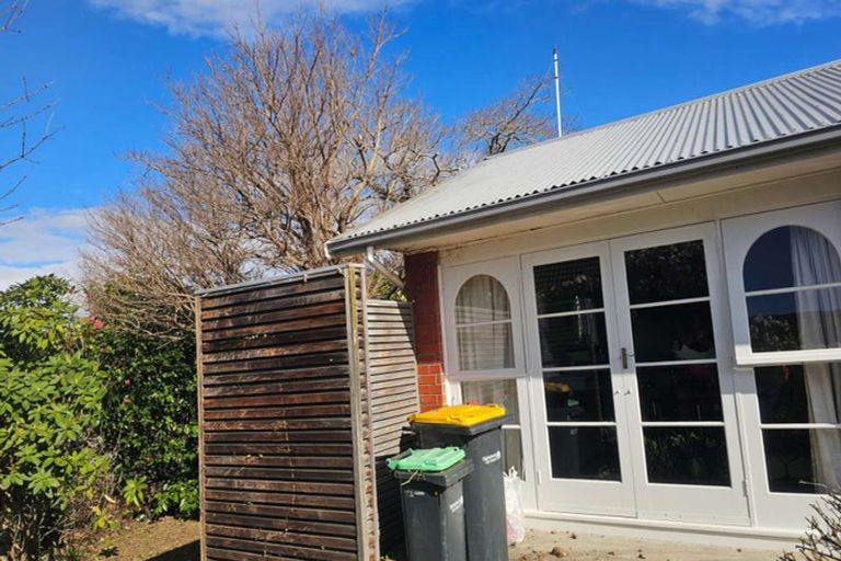 Photo of property in 51 Grahams Road, Ilam, Christchurch, 8041