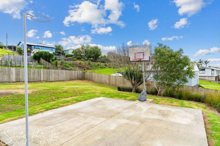 Photo of property in 30 Settlement Road, Kaiwaka, 0573