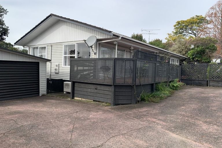 Photo of property in 1/15 Paramu Avenue, Birkdale, Auckland, 0626