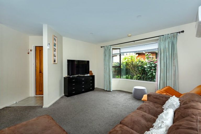 Photo of property in 33a Cardigan Bay Place, Addington, Christchurch, 8024