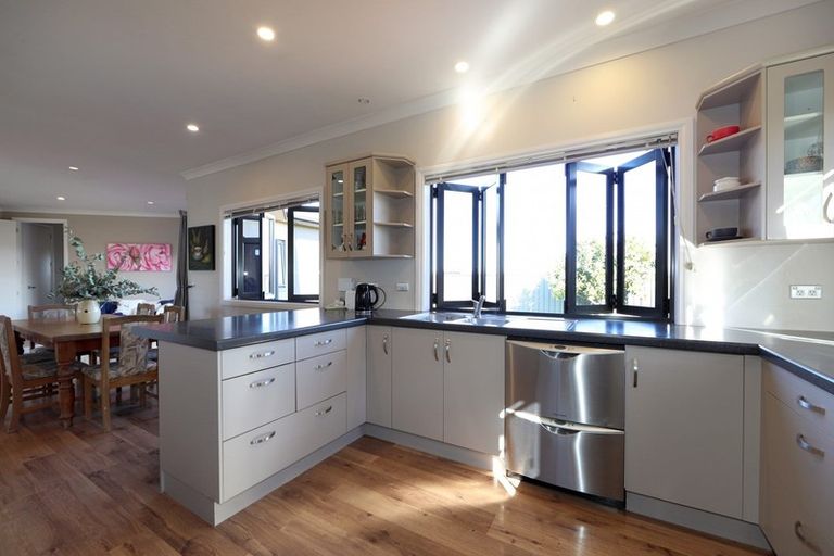 Photo of property in Heynes Place, 28 Heynes Place, Clive, 4102