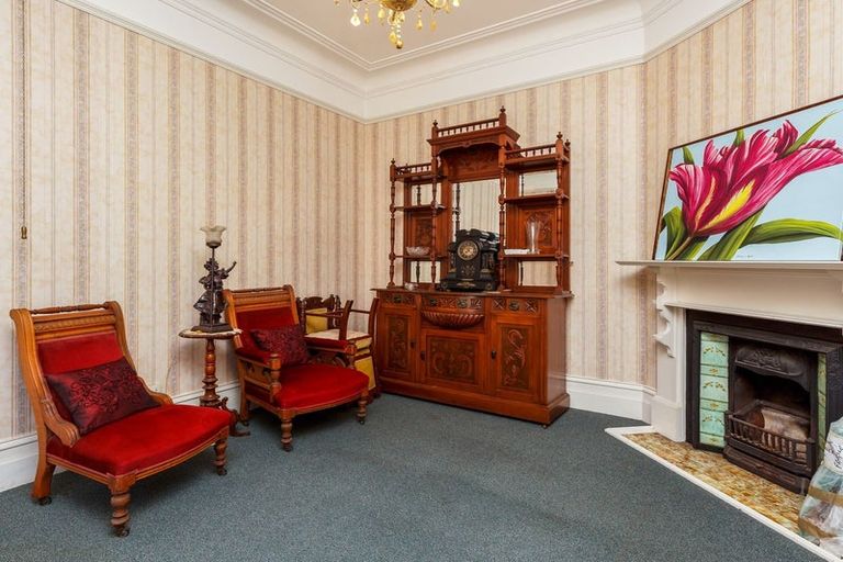 Photo of property in 30 Rhodes Street, Waimate, 7924