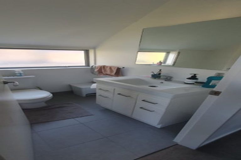 Photo of property in 4/63 Darlington Road, Miramar, Wellington, 6022