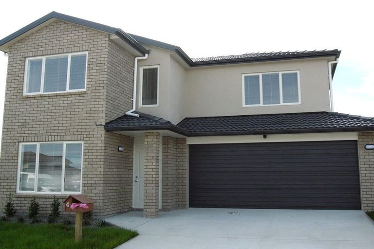 Photo of property in 4 Heidi Crescent, Flat Bush, Auckland, 2016