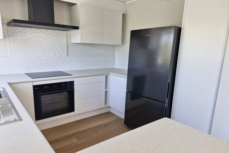 Photo of property in 64a Baylands Drive, Newlands, Wellington, 6037