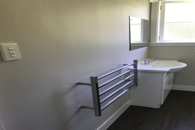 Photo of property in 66 Norton Park Avenue, Fairfield, Lower Hutt, 5011