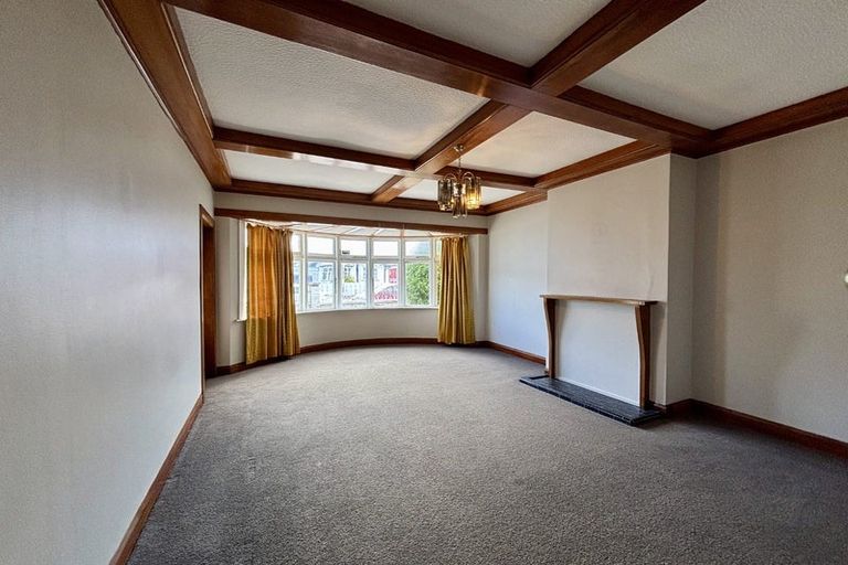 Photo of property in 212 Coutts Street, Rongotai, Wellington, 6022