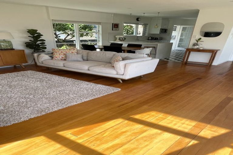 Photo of property in 1/10 Riverlea Avenue, Pakuranga, Auckland, 2010