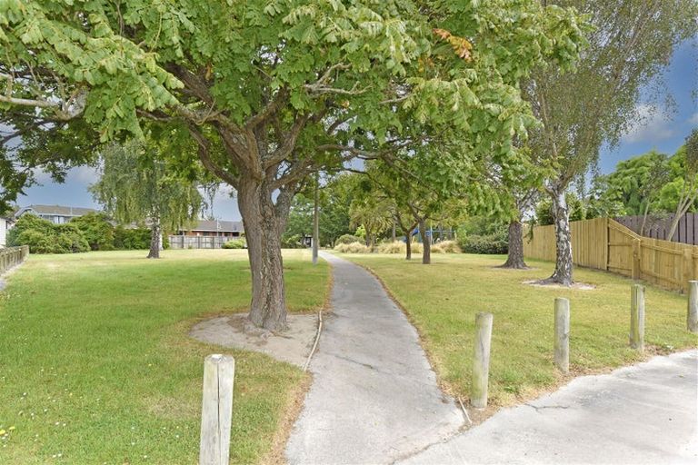 Photo of property in 11 Dalrye Place, Ilam, Christchurch, 8041