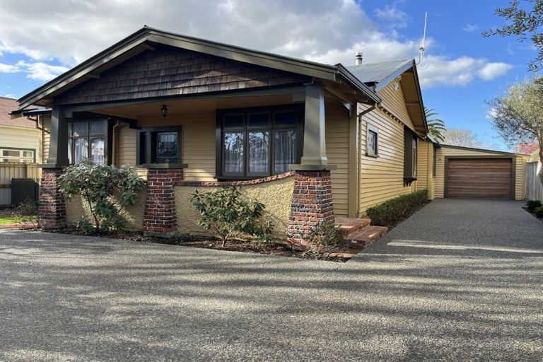 Photo of property in 25 Ranfurly Street, Hokowhitu, Palmerston North, 4410