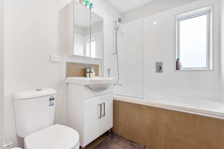 Photo of property in 59 Divide Loop, Takanini, 2112