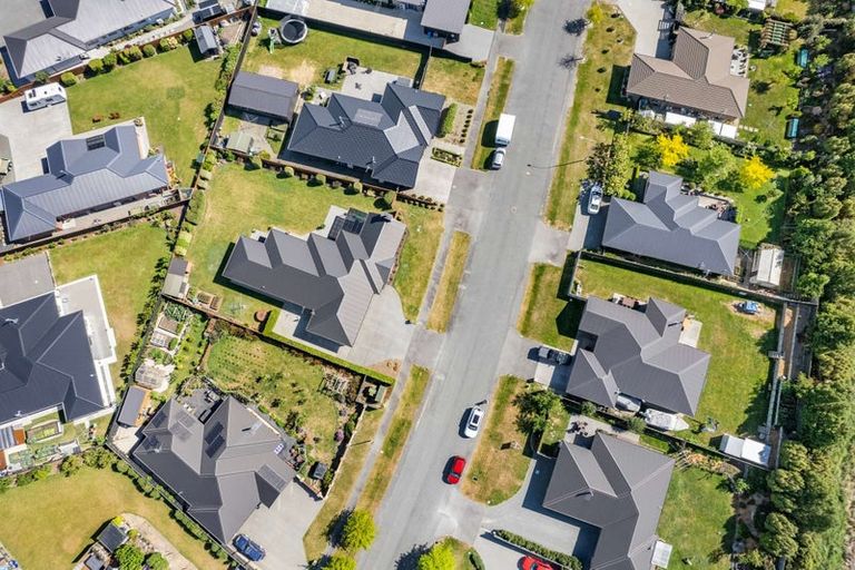 Photo of property in 44 Willowside Place, Amberley, 7410