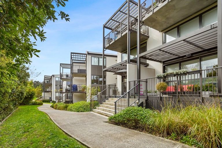 Photo of property in Verdant Lane, 10/269 Rosedale Road, Albany, Auckland, 0632