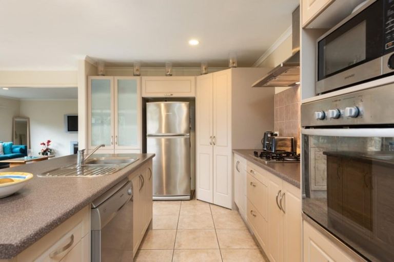 Photo of property in 30 Tuihana Drive, Papamoa Beach, Papamoa, 3118