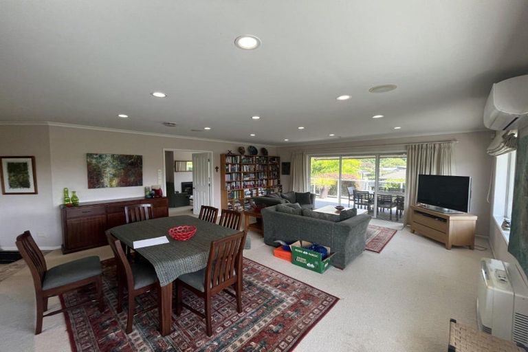 Photo of property in 2 Manukaka Heights, Hurdon, New Plymouth, 4310