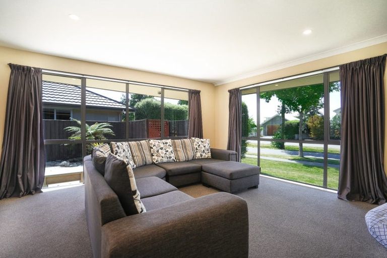 Photo of property in 11 Mcmahon Drive, Aidanfield, Christchurch, 8025