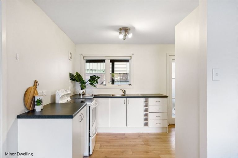 Photo of property in 1 Jacaranda Avenue, Beach Haven, Auckland, 0626