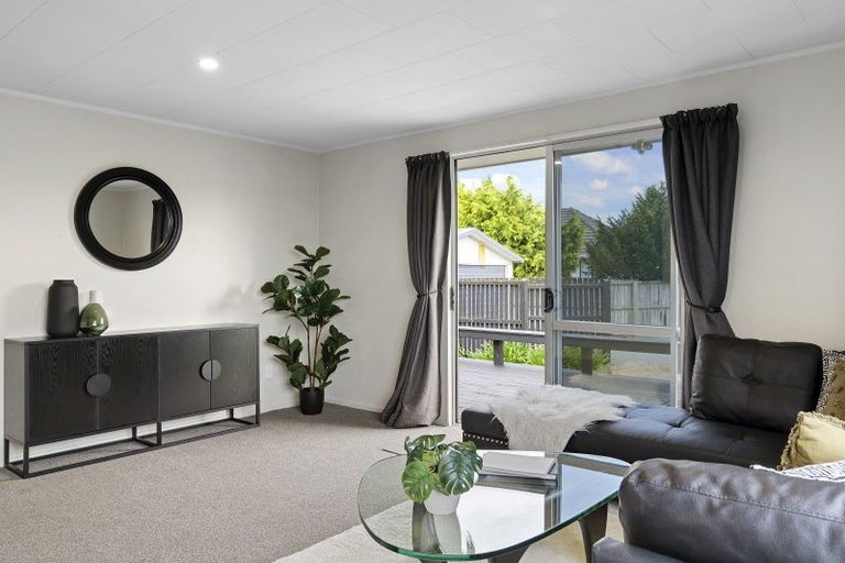 Photo of property in 82 Gilberthorpes Road, Hei Hei, Christchurch, 8042